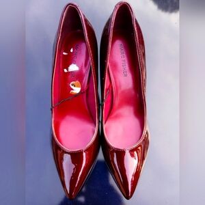 Marc Fisher Women's Burgundy Heels